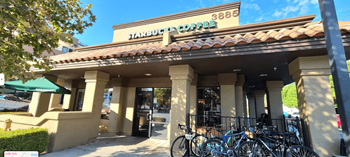Restaurants on cross street